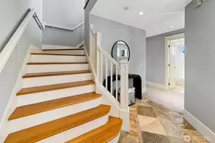 1238 3rd Ave N, Seattle, WA 98109 - Photo 30