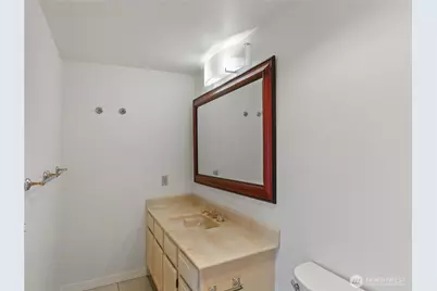 1250 Taylor Avenue N #105, Seattle, WA 98109 - Photo 20