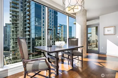 10650 NE 9th Place #1122, Bellevue, WA 98004 - Photo 2