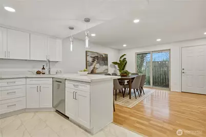 12625 SE 42nd Street, Bellevue, WA 98006 - Photo 12