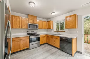 12724 159th St E, Puyallup, WA 98374 - Photo 2