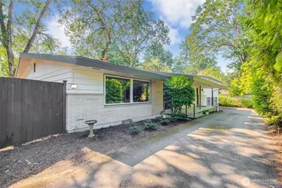 6902 Mount Tacoma Drive SW, Lakewood, WA 98499 - Photo 6