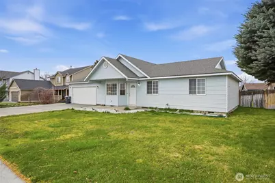 112 W Belmont Avenue, Moses Lake, WA 98837 - Photo 2