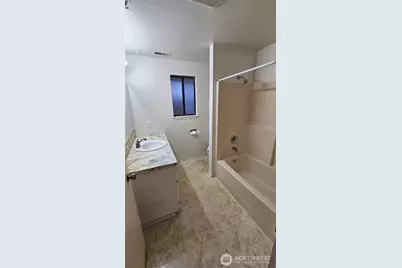 13803 13805 11th Avenue Ct S, Tacoma, WA 98444 - Photo 8