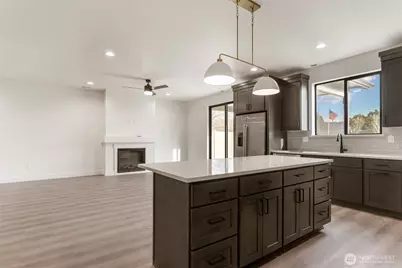 567 S Perry Avenue, East Wenatchee, WA 98802 - Photo 8