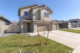 567 S Perry Ave, East Wenatchee, WA 98802 - Photo 2