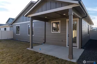 562 S Oasis Avenue, East Wenatchee, WA 98802 - Photo 10