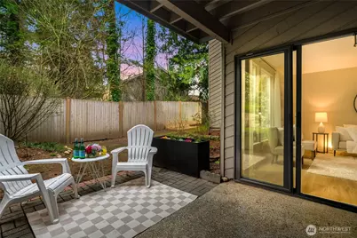 19123 Ballinger Way NE #102, Lake Forest Park, WA 98155 - Photo 14