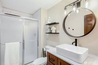 19123 Ballinger Way NE #102, Lake Forest Park, WA 98155 - Photo 10