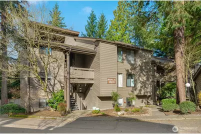 19123 Ballinger Way NE #102, Lake Forest Park, WA 98155 - Photo 16