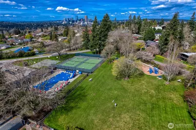 2008 121st Avenue SE, Bellevue, WA 98005 - Photo 32