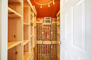 8449 W Mercer Way, Mercer Island, WA 98040 - Photo 18