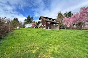 141 Filbert Rd, Silver Creek, WA 98585 - Photo 2