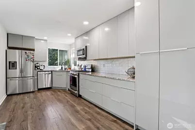 27120 117th Place SE, Kent, WA 98030 - Photo 4