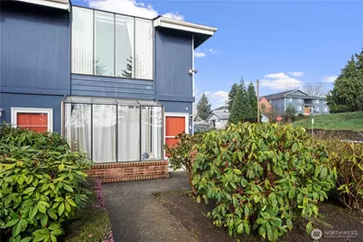3401 Oaks Avenue #6, Everett, WA 98201 - Photo 2
