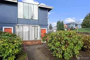 3401 Oaks Ave, Everett, WA 98201 - Photo 2