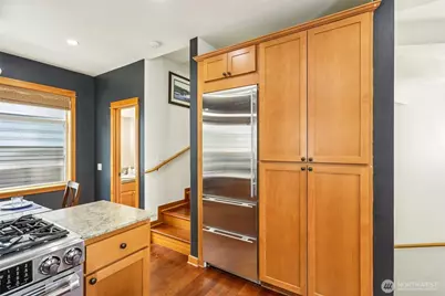 1939 10th Avenue W #B, Seattle, WA 98119 - Photo 6