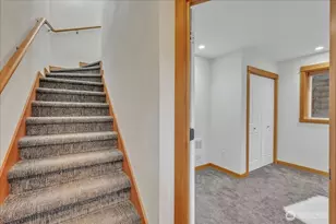 1939 10th Ave W, Seattle, WA 98119 - Photo 24