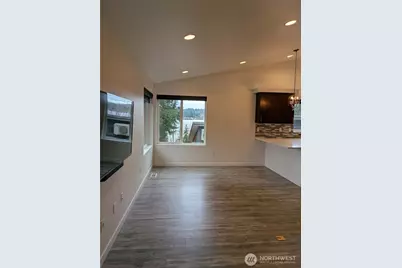 2662 E Lake Sammamish Parkway #B, Sammamish, WA 98074 - Photo 10