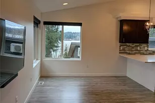 2662 E Lake Sammamish Pkwy, Sammamish, WA 98074 - Photo 10