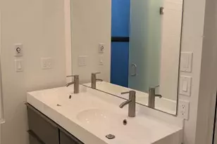 2662 E Lake Sammamish Pkwy, Sammamish, WA 98074 - Photo 16