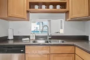 4108 NE 6th Pl, Renton, WA 98059 - Photo 10