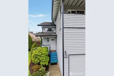 4108 NE 6th Place #2A, Renton, WA 98059 - Photo 1