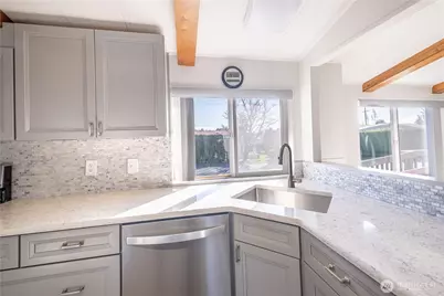 225 NE Ernst #50, Oak Harbor, WA 98277 - Photo 8