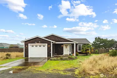 901 344th Street, Ocean Park, WA 98640 - Photo 1