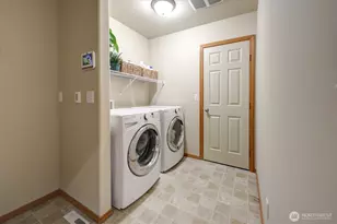 252 Quincy Ave NE, Renton, WA 98059 - Photo 8