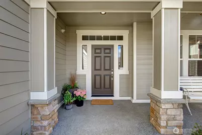 252 Quincy Avenue NE, Renton, WA 98059 - Photo 4