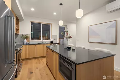 1808 E Mercer Street, Seattle, WA 98112 - Photo 12