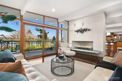 6345 Wilson Avenue S, Seattle, WA 98118 - Photo 2