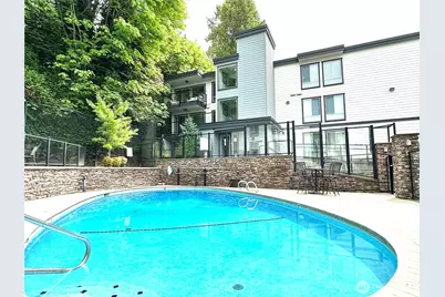 3212 SE 81st Place #C203, Mercer Island, WA 98040 - Photo 1