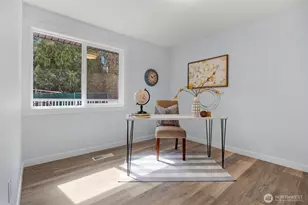 2402 Larlin Dr, Everett, WA 98203 - Photo 28