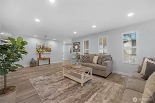 2402 Larlin Dr, Everett, WA 98203 - Photo 10