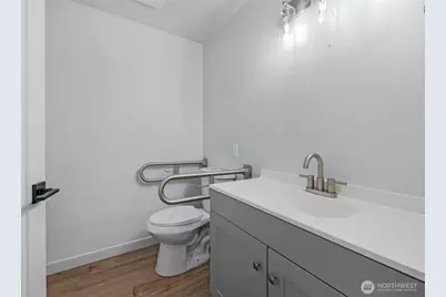 2402 Larlin Drive, Everett, WA 98203 - Photo 24