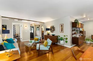 8924 NE 191st Pl, Bothell, WA 98011 - Photo 4