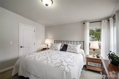 815 124th Street SW, Everett, WA 98204 - Photo 16