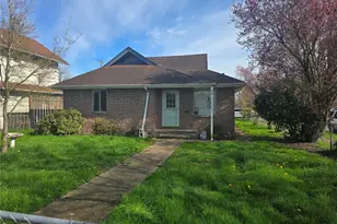 602 18th, Longview, WA 98632 - Photo 1