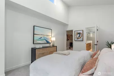 1142 129th Court NE #302, Bellevue, WA 98005 - Photo 12