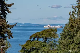2028 W 5th St, Port Angeles, WA 98363 - Photo 2