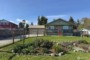2028 W 5th St, Port Angeles, WA 98363 - Photo 1
