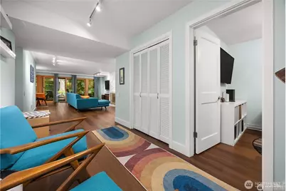 1524 NE 140th Street #D2, Seattle, WA 98125 - Photo 4