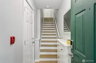 21264 SE 42nd Ln, Issaquah, WA 98029 - Photo 2