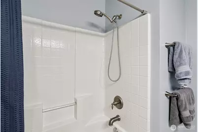 21264 SE 42nd Lane #21264, Issaquah, WA 98029 - Photo 18