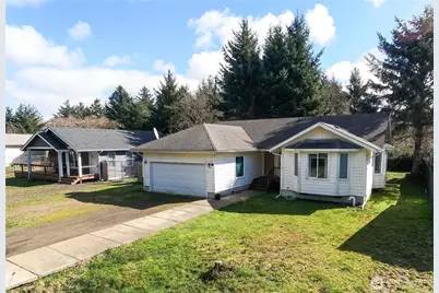 890 Vagabond Avenue SW, Ocean Shores, WA 98569 - Photo 1