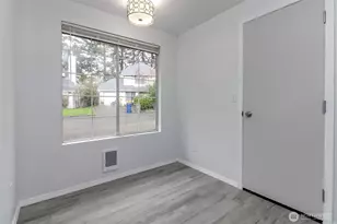 307 S 328th Ln, Federal Way, WA 98003 - Photo 8