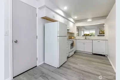 307 S 328th Lane, Federal Way, WA 98003 - Photo 6