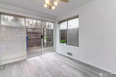 307 S 328th Lane, Federal Way, WA 98003 - Photo 14